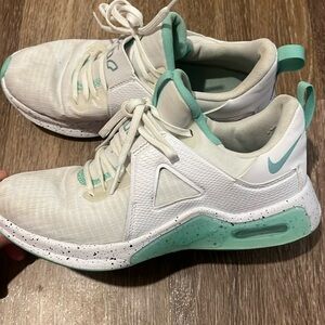 Nike sneakers air max bella